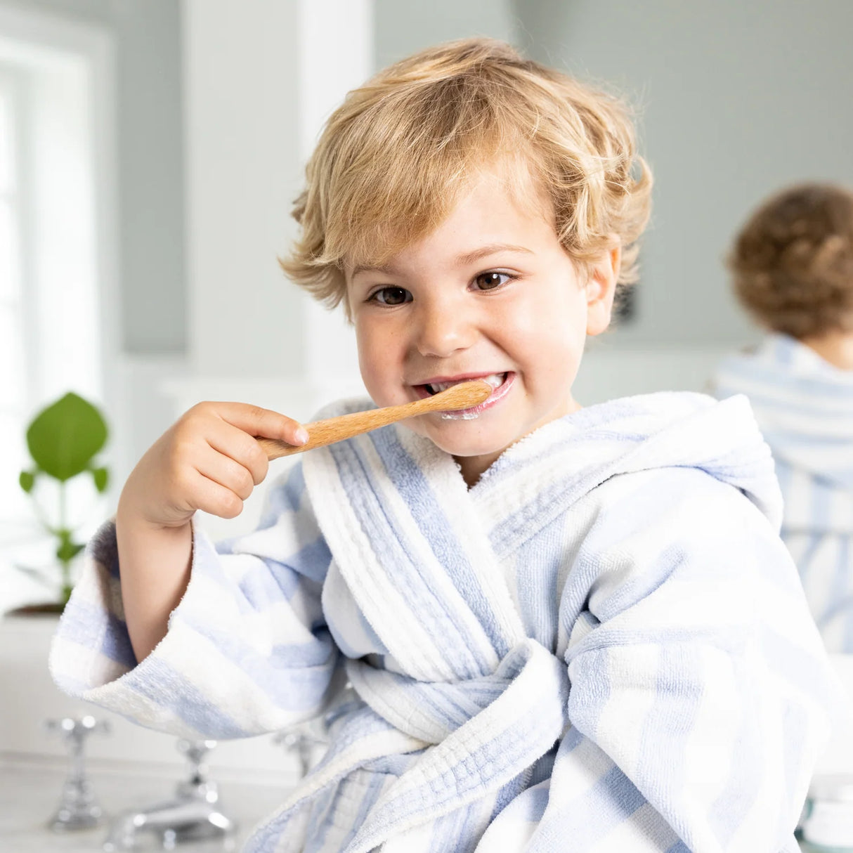 Barnetannbørste i bøk fra Georganics